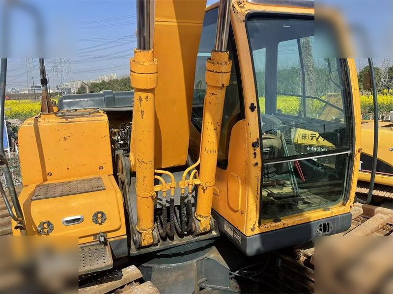HYUNDAI ROBEX 150 LC-9 - حفار زاحف: صورة 5 HYUNDAI ROBEX 150 LC-9 - حفار زاحف: صورة 5