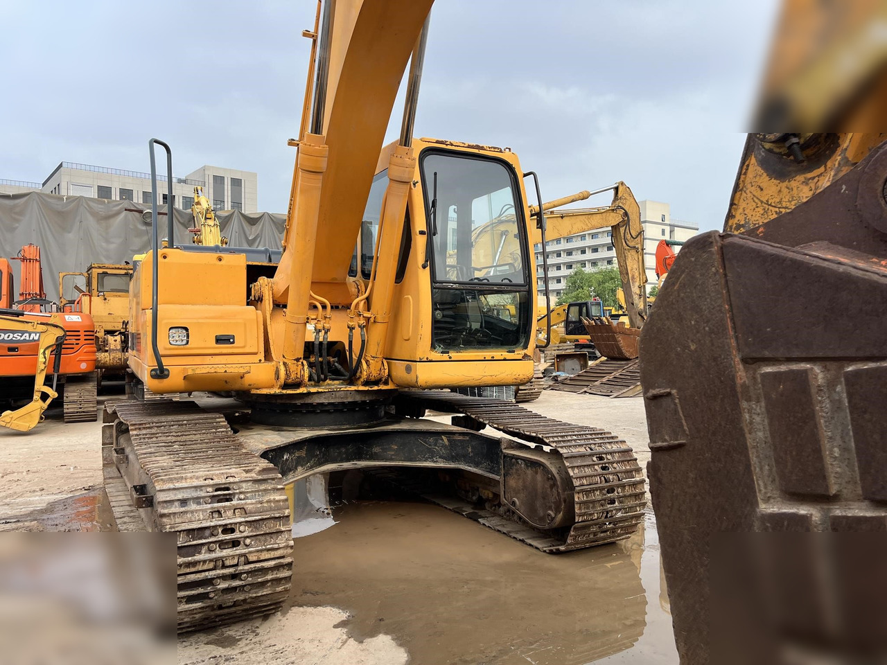 HYUNDAI ROBEX 210 LC-7 - حفار زاحف: صورة 3 HYUNDAI ROBEX 210 LC-7 - حفار زاحف: صورة 3