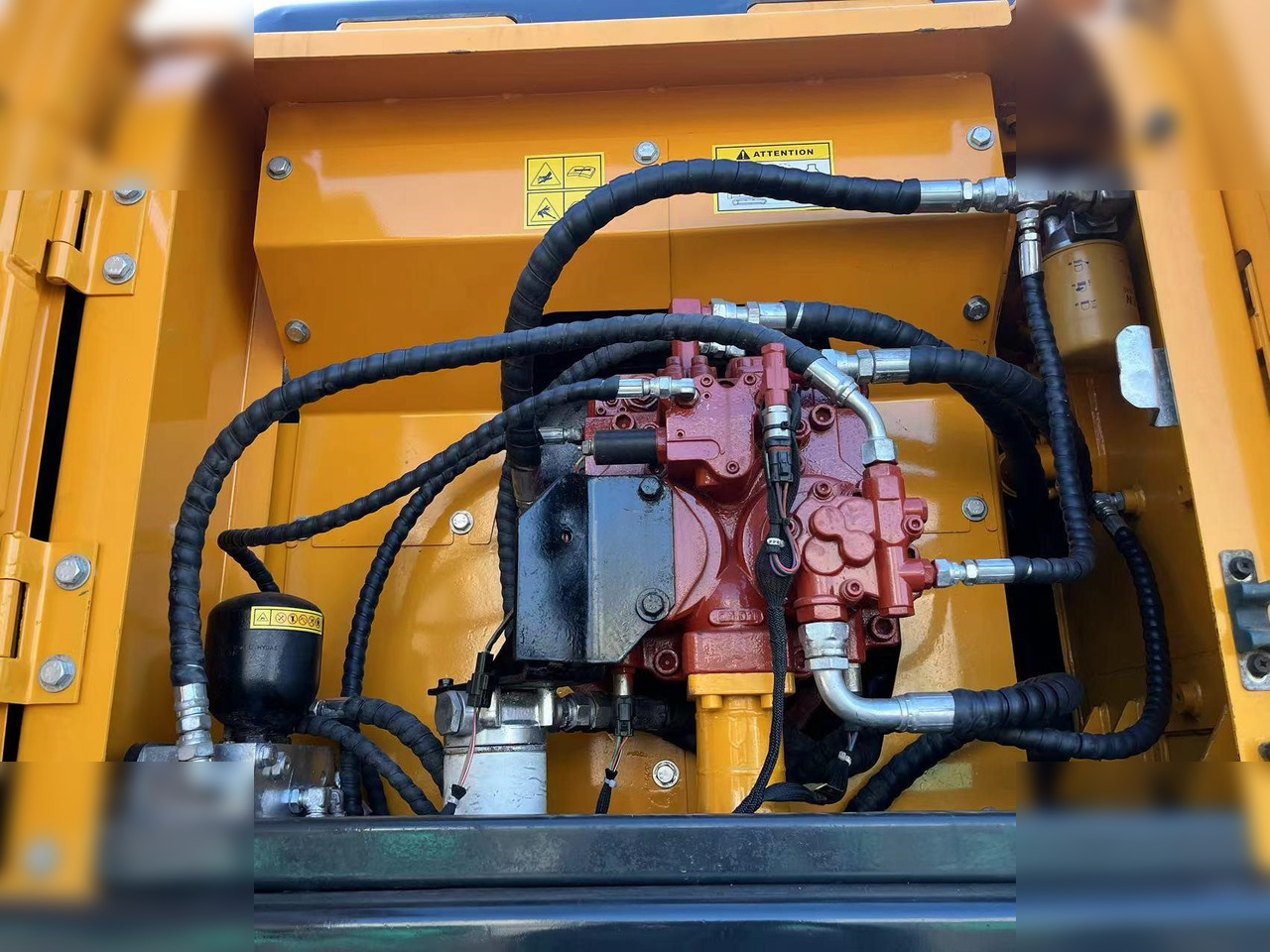 HYUNDAI ROBEX 210W-9S - حفار ذو عجلات: صورة 5 HYUNDAI ROBEX 210W-9S - حفار ذو عجلات: صورة 5