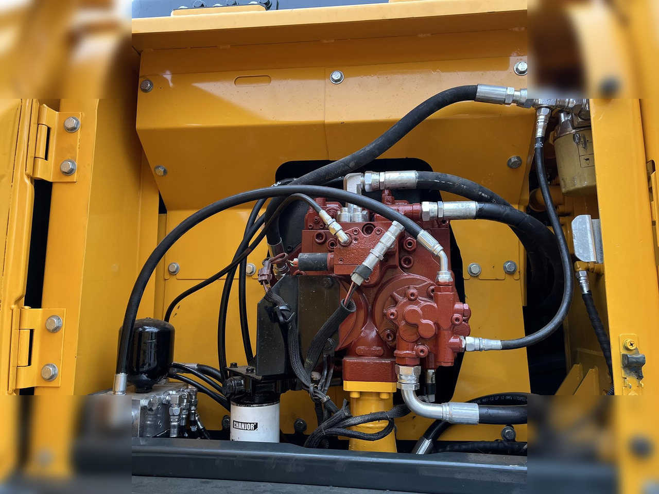 HYUNDAI ROBEX 210W-9 - حفار ذو عجلات: صورة 5 HYUNDAI ROBEX 210W-9 - حفار ذو عجلات: صورة 5