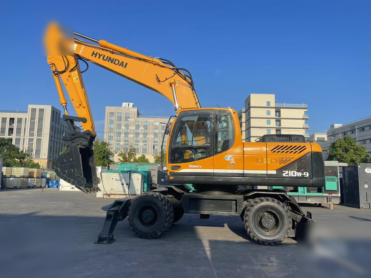 HYUNDAI ROBEX 210W-9 - حفار ذو عجلات: صورة 1 HYUNDAI ROBEX 210W-9 - حفار ذو عجلات: صورة 1