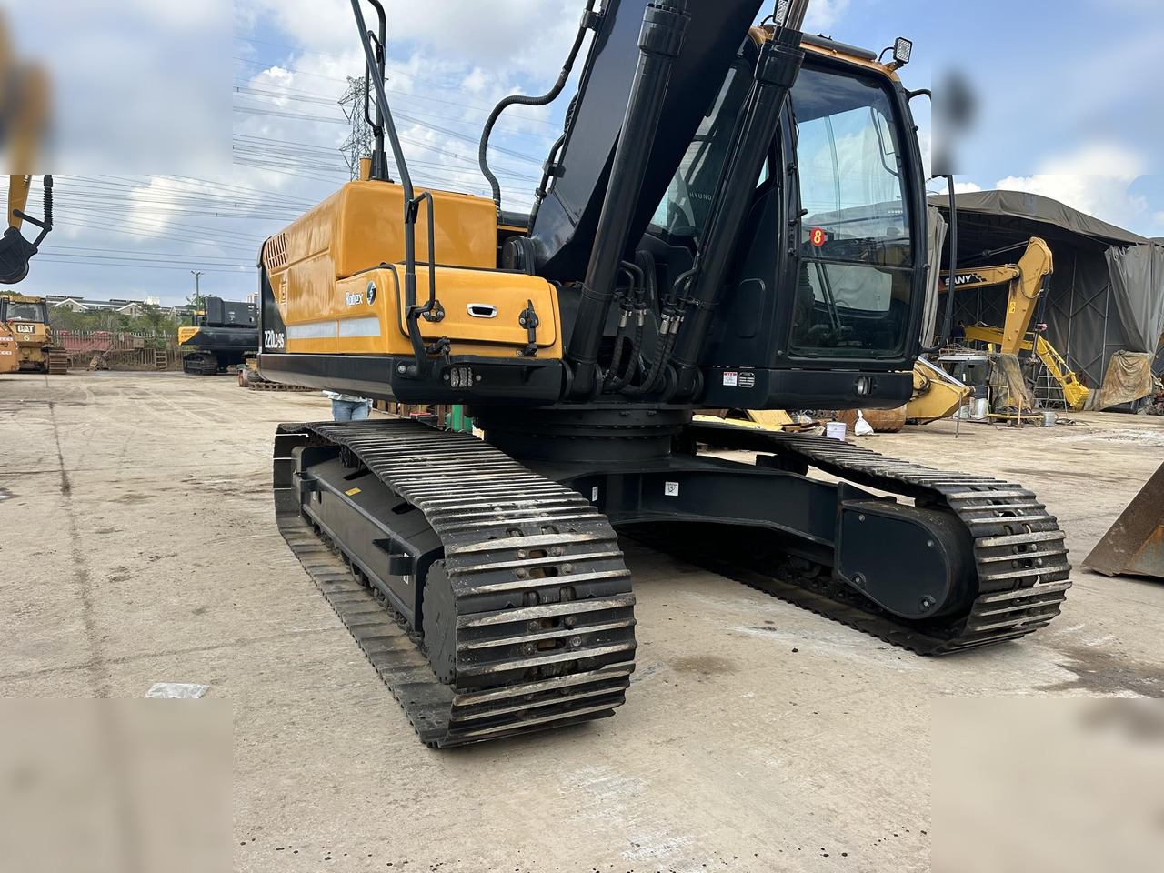HYUNDAI ROBEX 220 LC-9S - حفار زاحف: صورة 3 HYUNDAI ROBEX 220 LC-9S - حفار زاحف: صورة 3