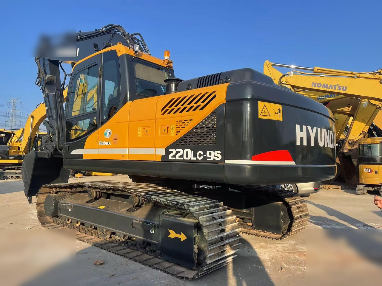 HYUNDAI ROBEX 220 LC-9S - حفار زاحف: صورة 3 HYUNDAI ROBEX 220 LC-9S - حفار زاحف: صورة 3