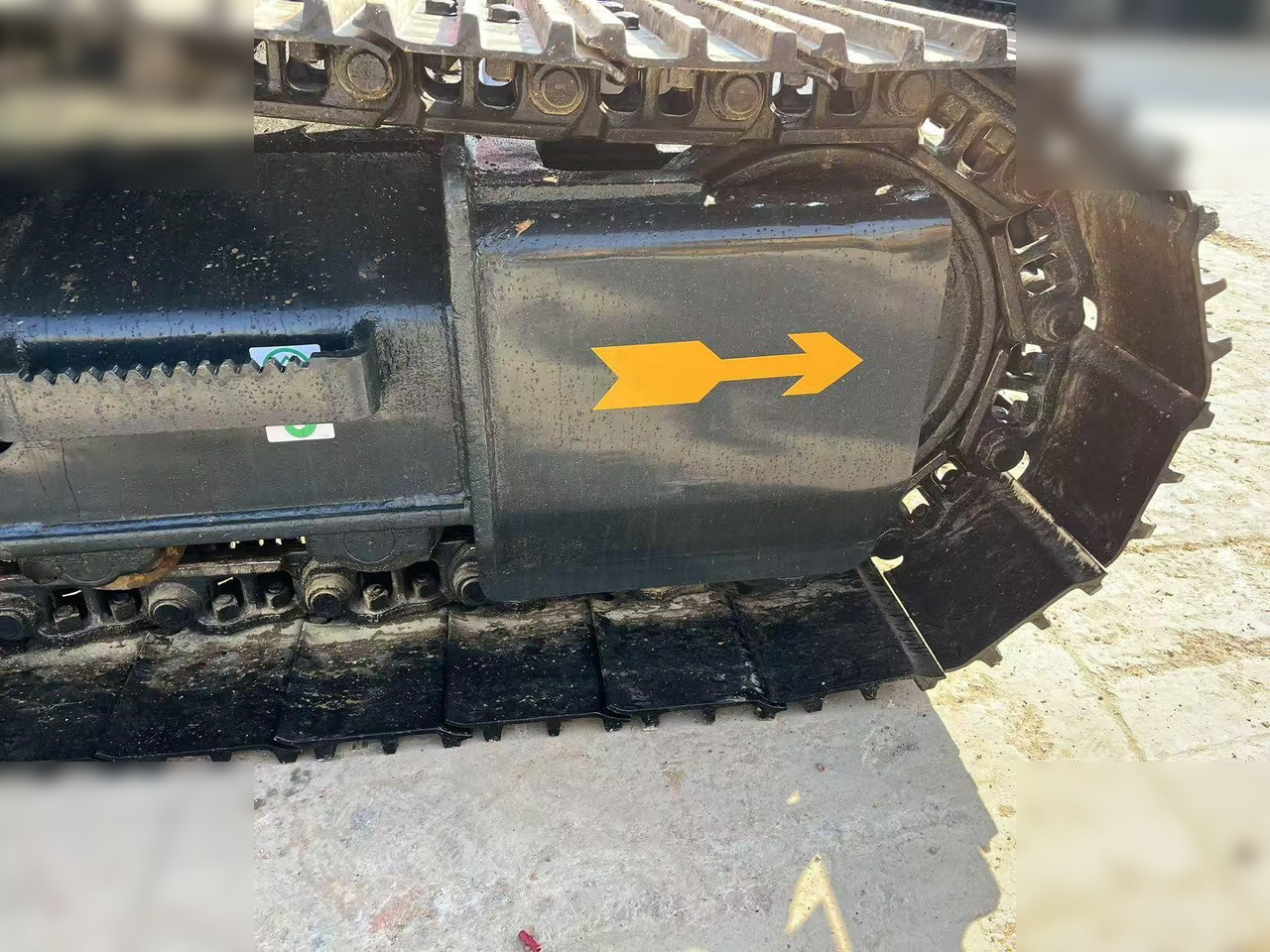 HYUNDAI ROBEX 220 LC-9S - حفار زاحف: صورة 5 HYUNDAI ROBEX 220 LC-9S - حفار زاحف: صورة 5