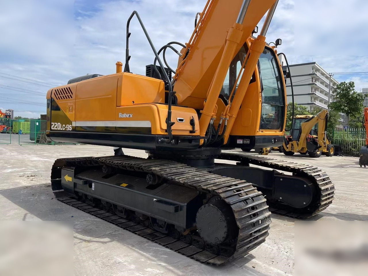 HYUNDAI ROBEX 220 LC-9S - حفار زاحف: صورة 3 HYUNDAI ROBEX 220 LC-9S - حفار زاحف: صورة 3