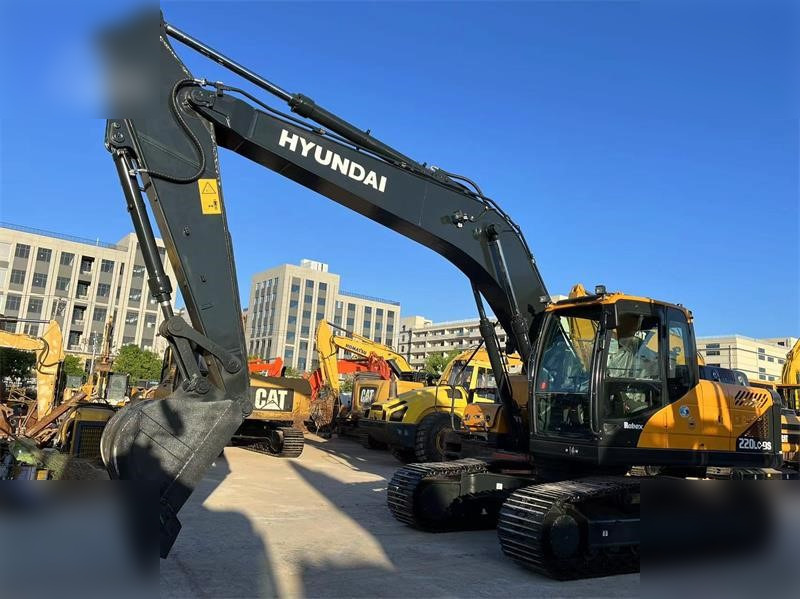 HYUNDAI ROBEX 220 LC-9S - حفار زاحف: صورة 2 HYUNDAI ROBEX 220 LC-9S - حفار زاحف: صورة 2