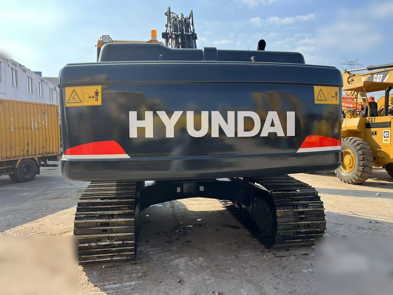HYUNDAI ROBEX 220 LC-9S - حفار زاحف: صورة 3 HYUNDAI ROBEX 220 LC-9S - حفار زاحف: صورة 3