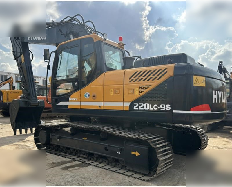 HYUNDAI ROBEX 220 LC-9S - حفار زاحف: صورة 1 HYUNDAI ROBEX 220 LC-9S - حفار زاحف: صورة 1