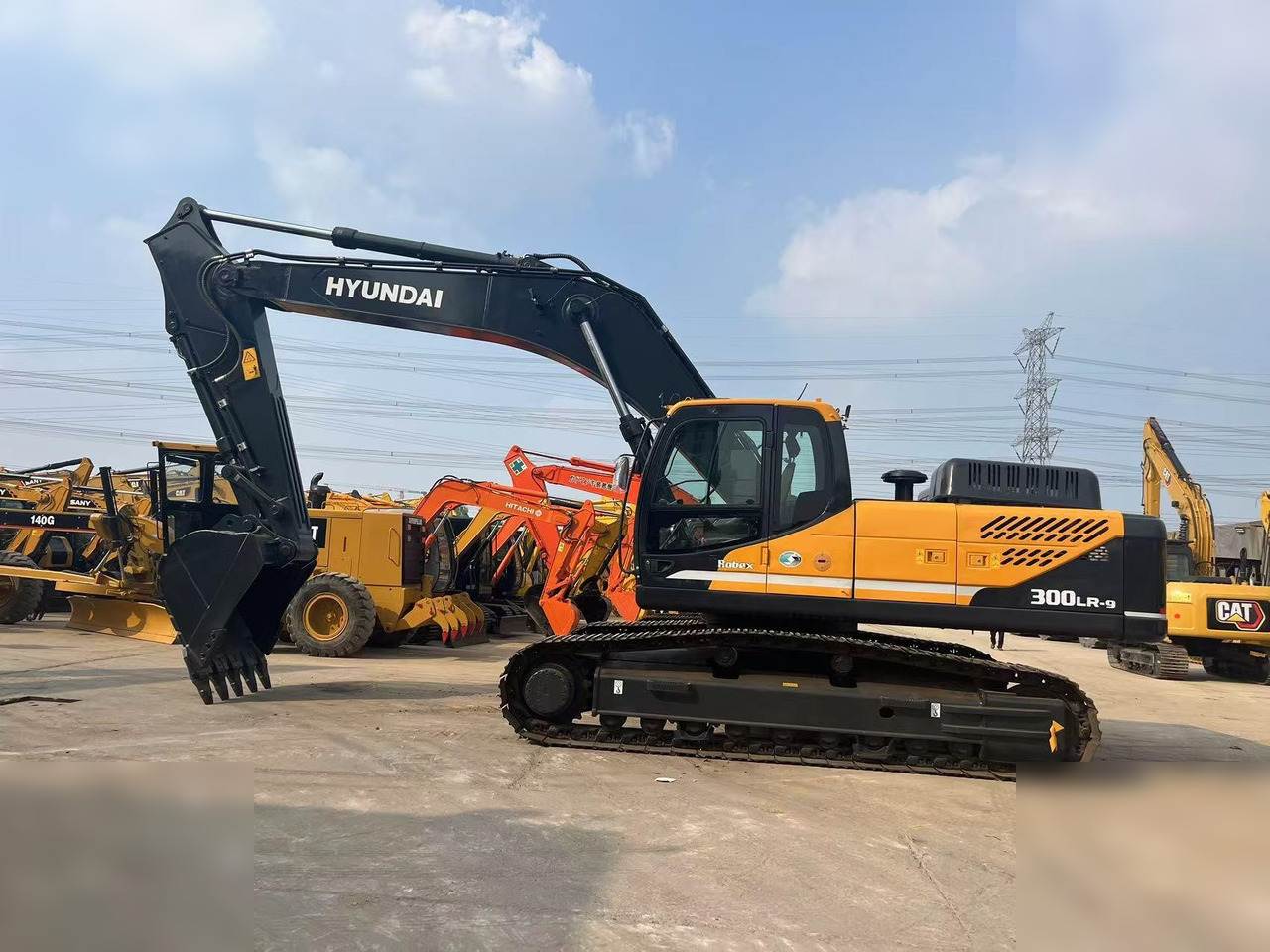 HYUNDAI ROBEX 300 LR-9 - حفار زاحف: صورة 1 HYUNDAI ROBEX 300 LR-9 - حفار زاحف: صورة 1