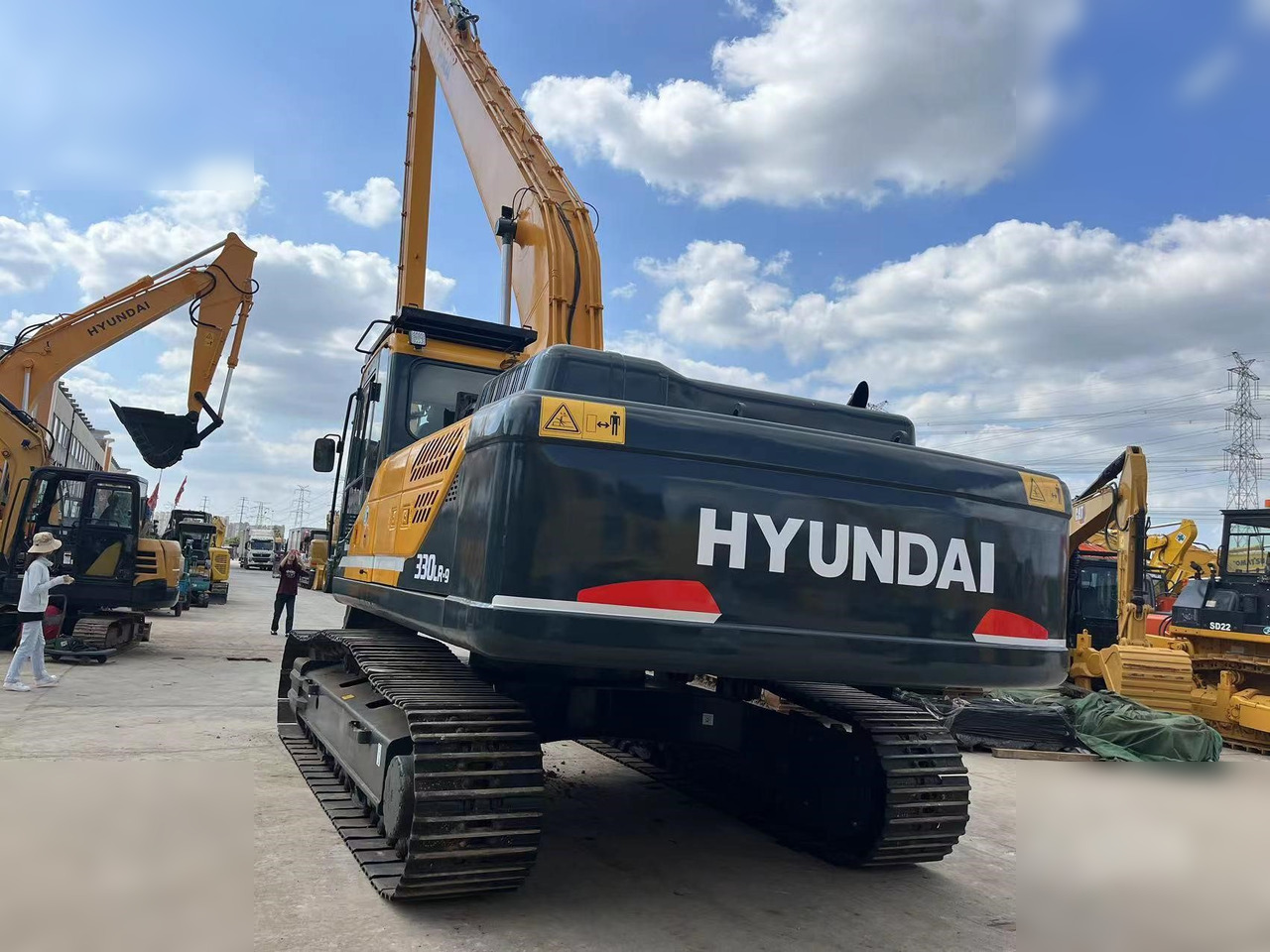 HYUNDAI ROBEX 330 LC-9S - حفار زاحف: صورة 5 HYUNDAI ROBEX 330 LC-9S - حفار زاحف: صورة 5