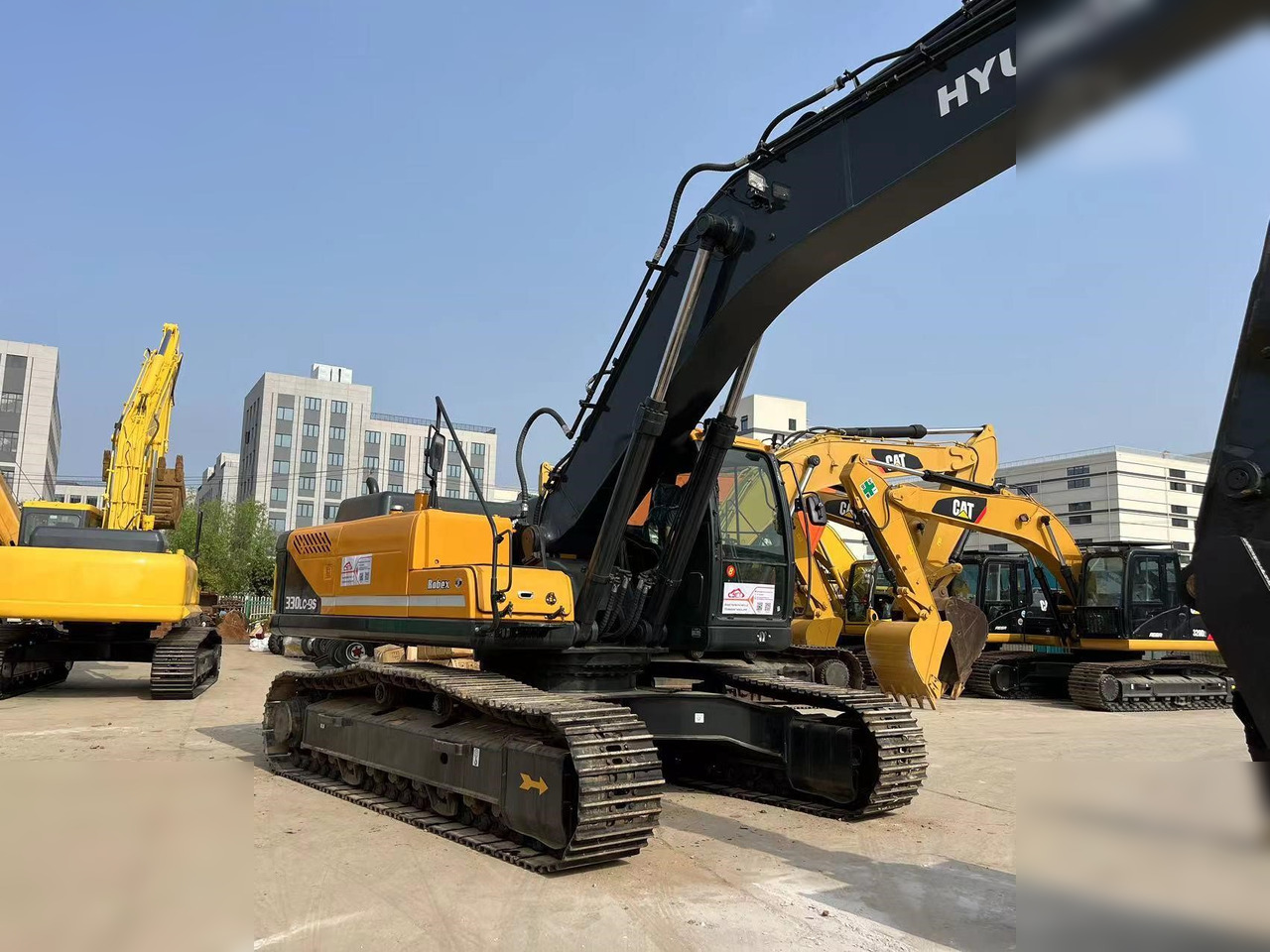 HYUNDAI ROBEX 330 LC-9S - حفار زاحف: صورة 4 HYUNDAI ROBEX 330 LC-9S - حفار زاحف: صورة 4