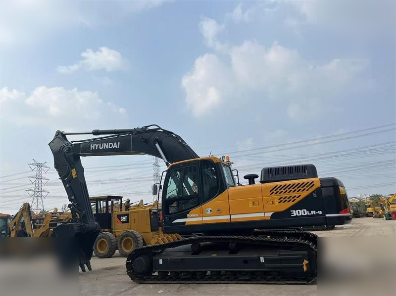 HYUNDAI ROBEX 330 LC-9S - حفار زاحف: صورة 1 HYUNDAI ROBEX 330 LC-9S - حفار زاحف: صورة 1