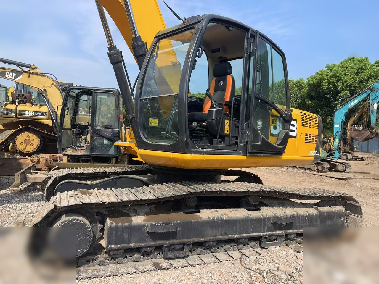 JCB JS220 LC - حفار زاحف: صورة 4 JCB JS220 LC - حفار زاحف: صورة 4