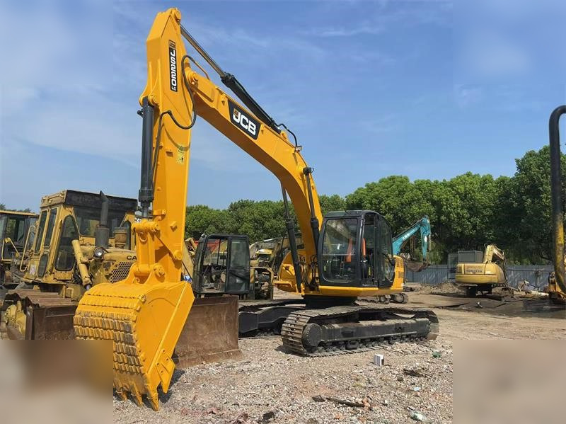 JCB JS220 LC - حفار زاحف: صورة 2 JCB JS220 LC - حفار زاحف: صورة 2