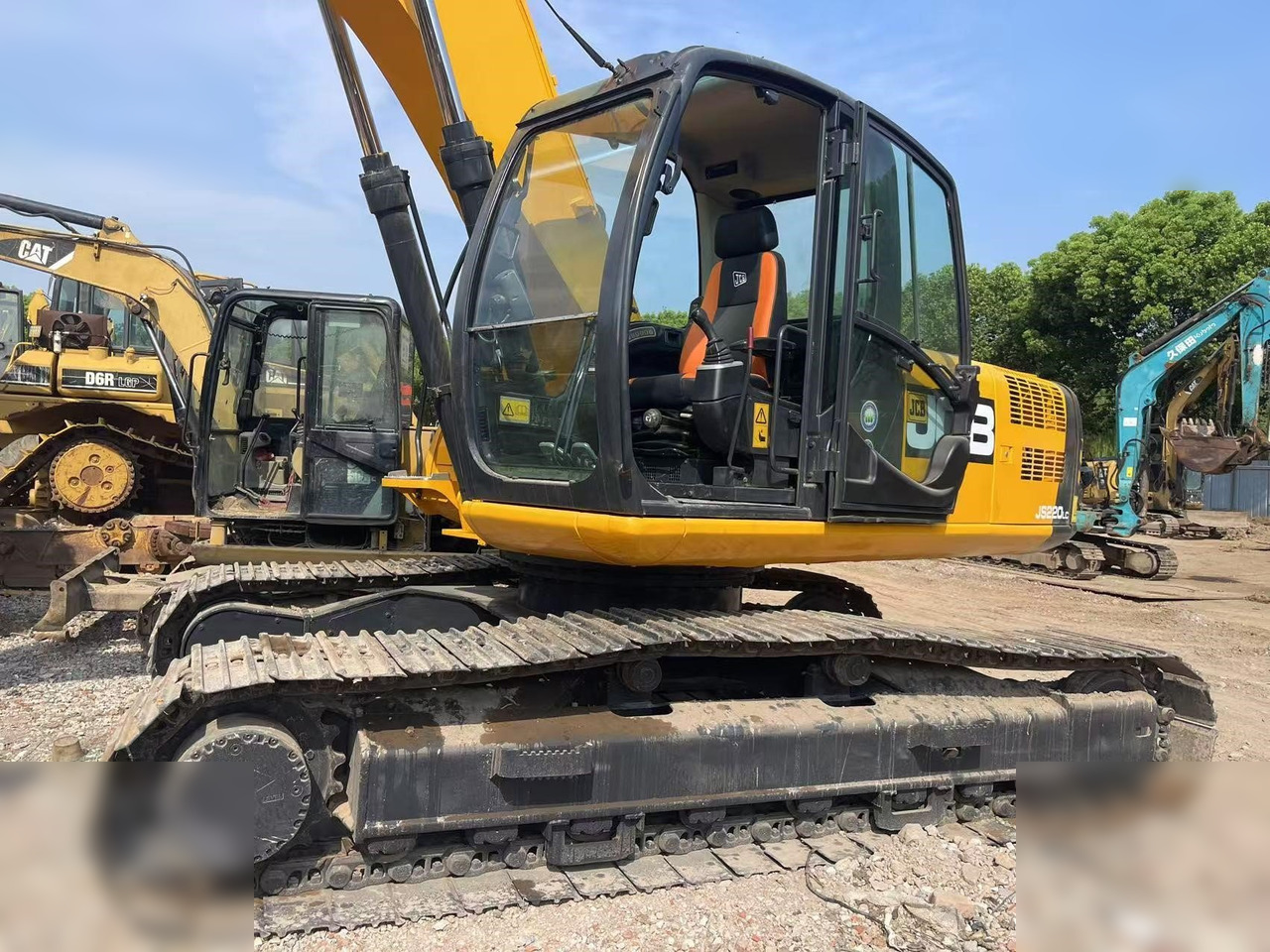JCB JS220 LC - حفار زاحف: صورة 4 JCB JS220 LC - حفار زاحف: صورة 4