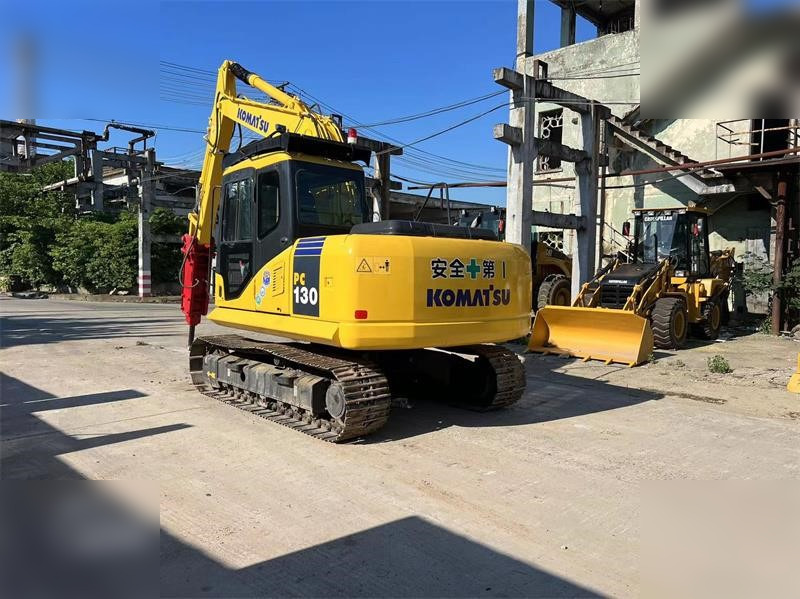 KOMATSU PC130-7 - حفار زاحف: صورة 1 KOMATSU PC130-7 - حفار زاحف: صورة 1