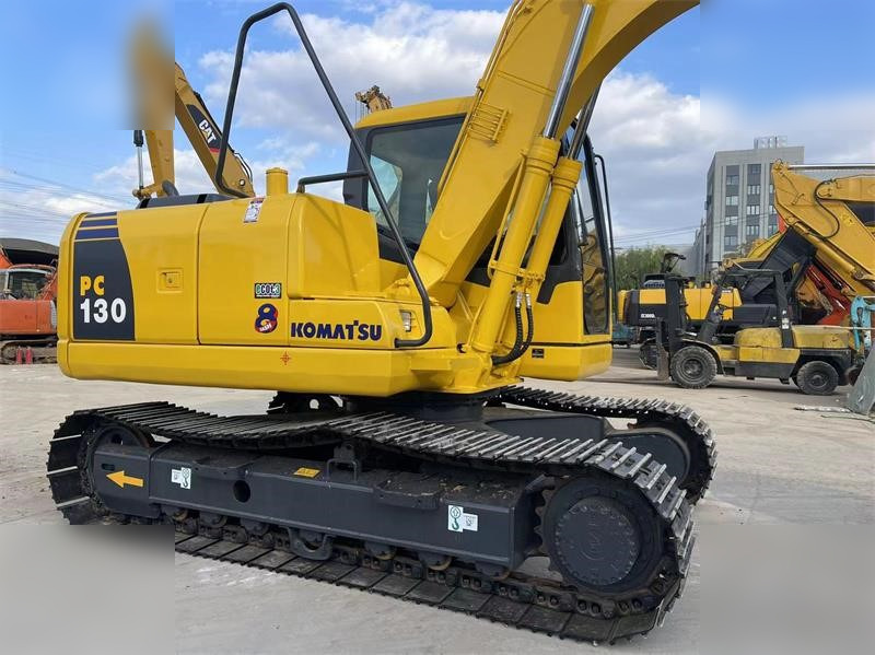 KOMATSU PC130-7 - حفار زاحف: صورة 4 KOMATSU PC130-7 - حفار زاحف: صورة 4