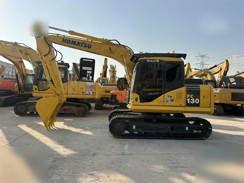 KOMATSU PC130-7 - حفار زاحف: صورة 1 KOMATSU PC130-7 - حفار زاحف: صورة 1