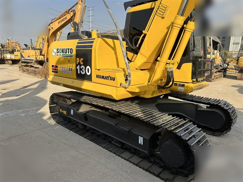 KOMATSU PC130-7 - حفار زاحف: صورة 5 KOMATSU PC130-7 - حفار زاحف: صورة 5