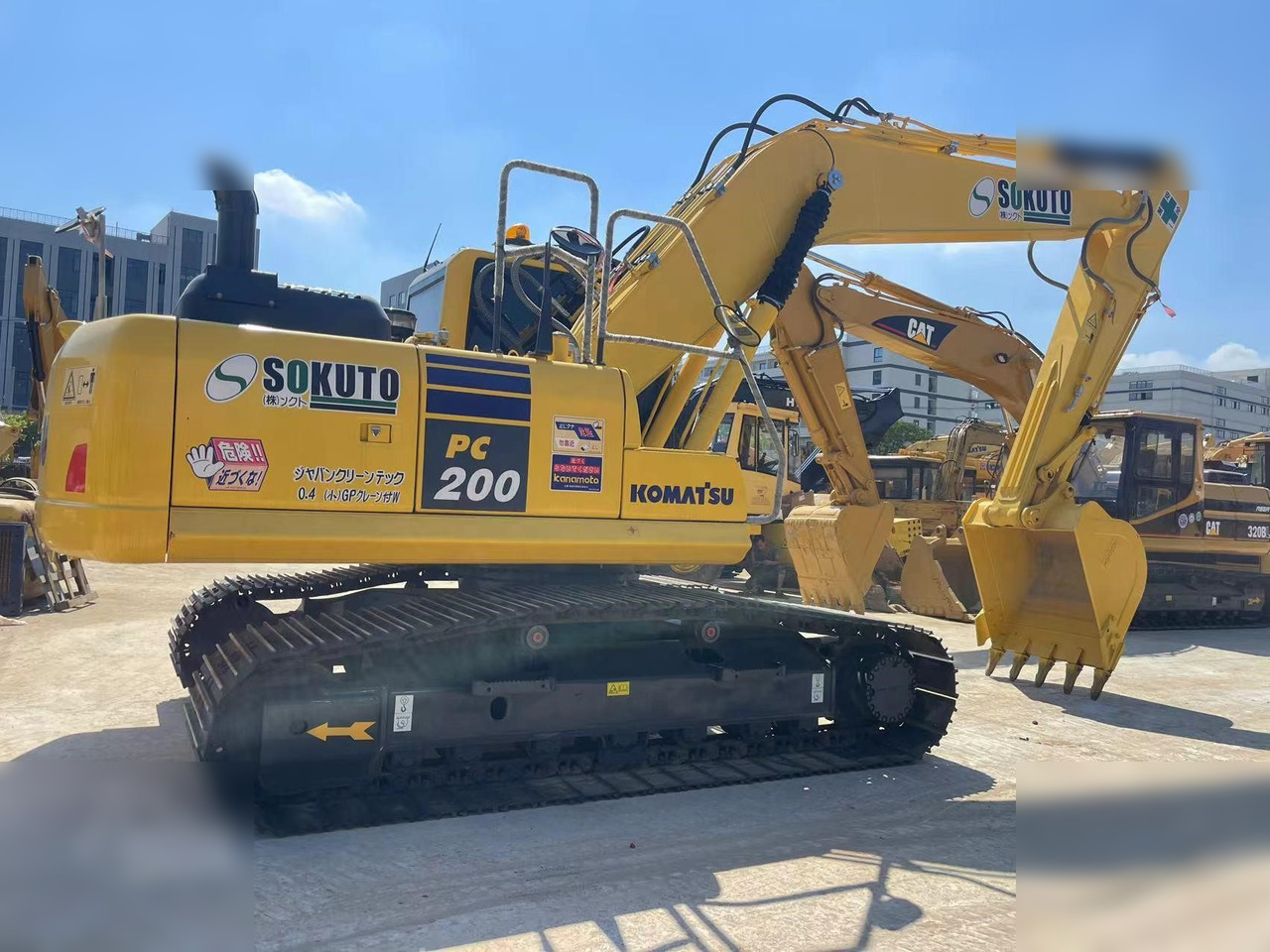 KOMATSU PC200-8 - حفار زاحف: صورة 3 KOMATSU PC200-8 - حفار زاحف: صورة 3