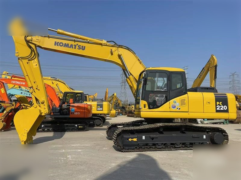 KOMATSU PC220-7 - حفار زاحف: صورة 3 KOMATSU PC220-7 - حفار زاحف: صورة 3