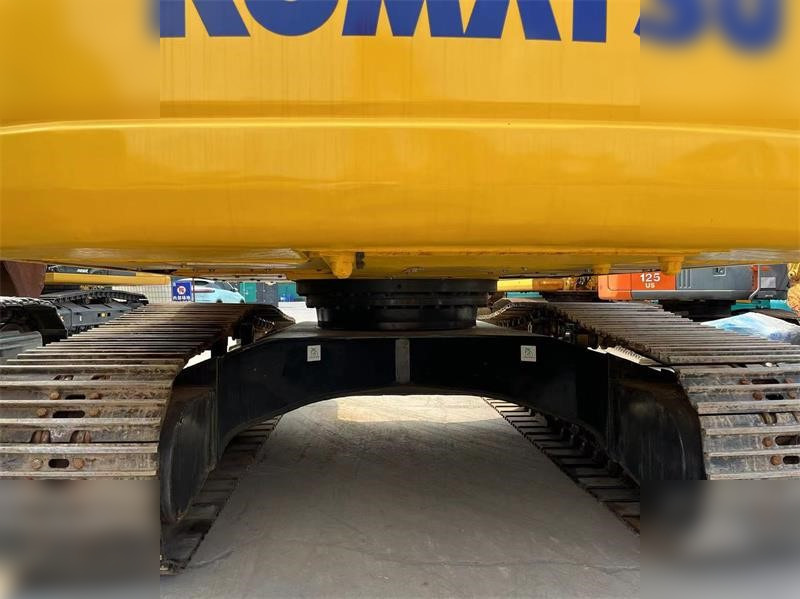 KOMATSU PC220-7 - حفار زاحف: صورة 3 KOMATSU PC220-7 - حفار زاحف: صورة 3