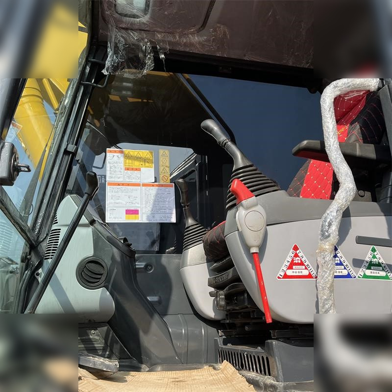 حفار زاحف KOMATSU PC220-8: صورة 6 حفار زاحف KOMATSU PC220-8: صورة 6