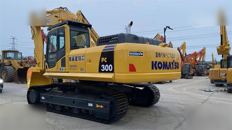 KOMATSU PC300-8M0 - حفار زاحف: صورة 2 KOMATSU PC300-8M0 - حفار زاحف: صورة 2