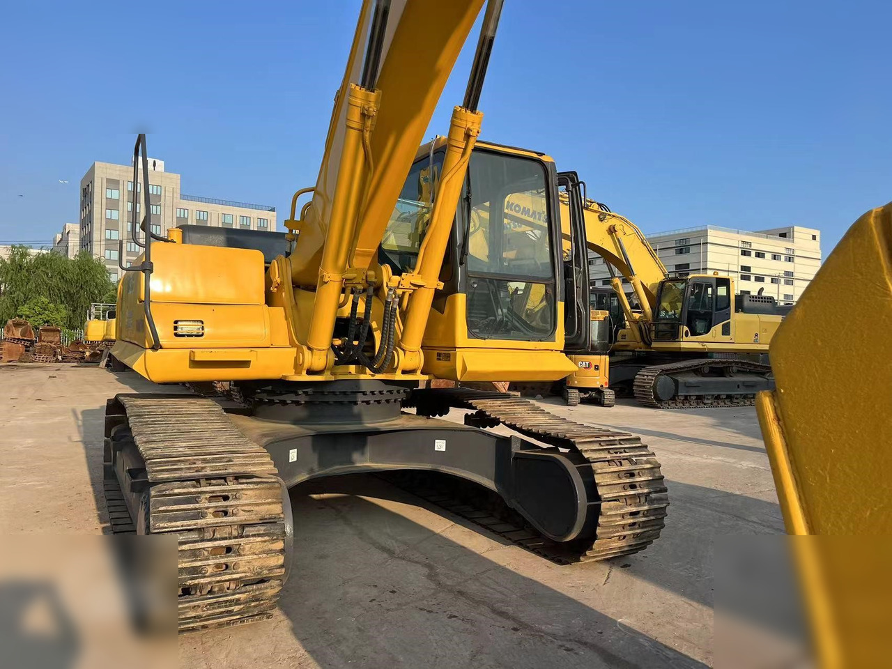KOMATSU PC350-7 - حفار زاحف: صورة 5 KOMATSU PC350-7 - حفار زاحف: صورة 5