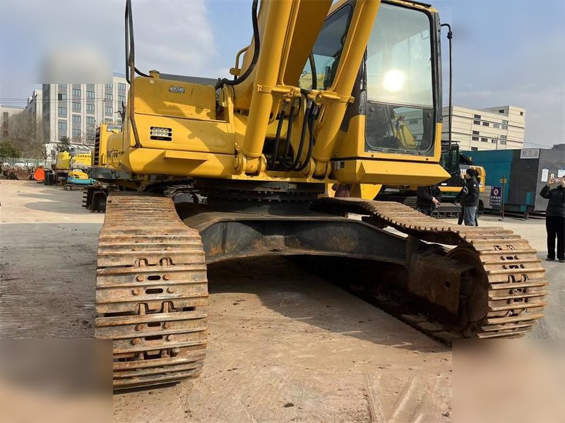 KOMATSU PC400-7 - حفار زاحف: صورة 3 KOMATSU PC400-7 - حفار زاحف: صورة 3