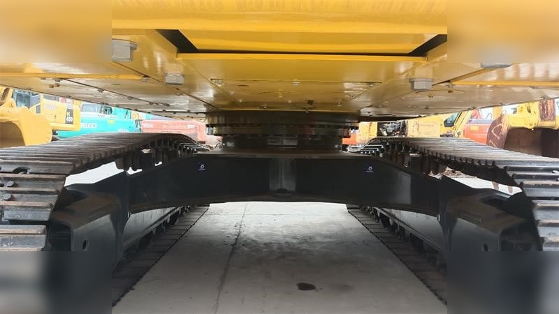 KOMATSU PC400-7 - حفار زاحف: صورة 4 KOMATSU PC400-7 - حفار زاحف: صورة 4