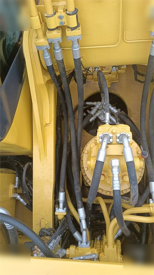 KOMATSU PC400-7 - حفار زاحف: صورة 5 KOMATSU PC400-7 - حفار زاحف: صورة 5