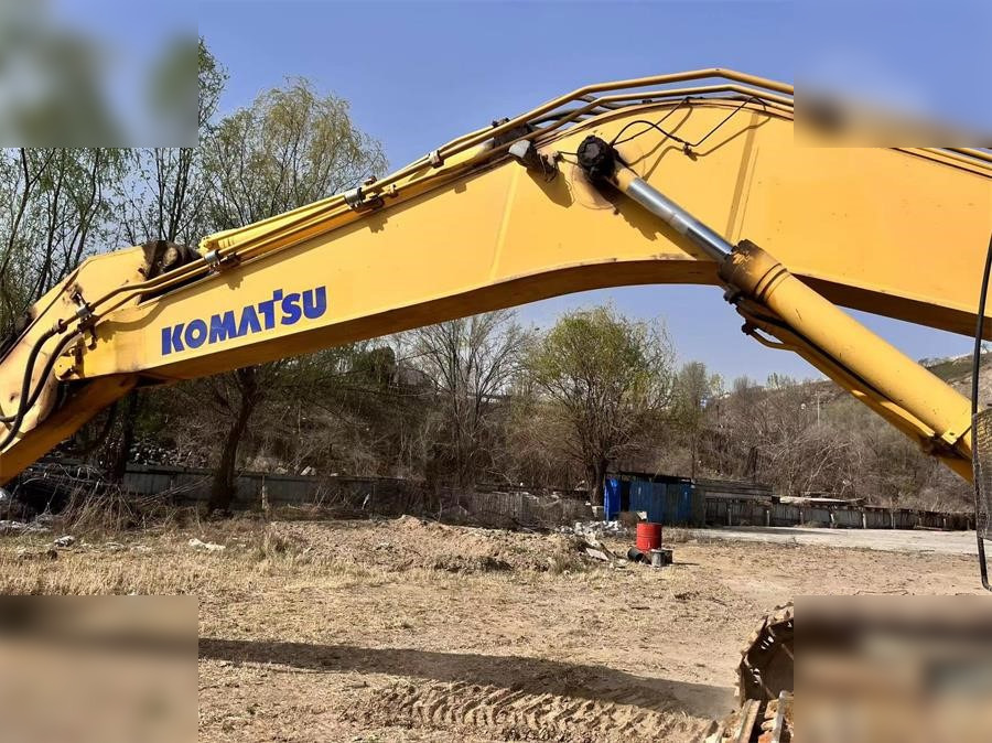 KOMATSU PC400-7 - حفار زاحف: صورة 5 KOMATSU PC400-7 - حفار زاحف: صورة 5