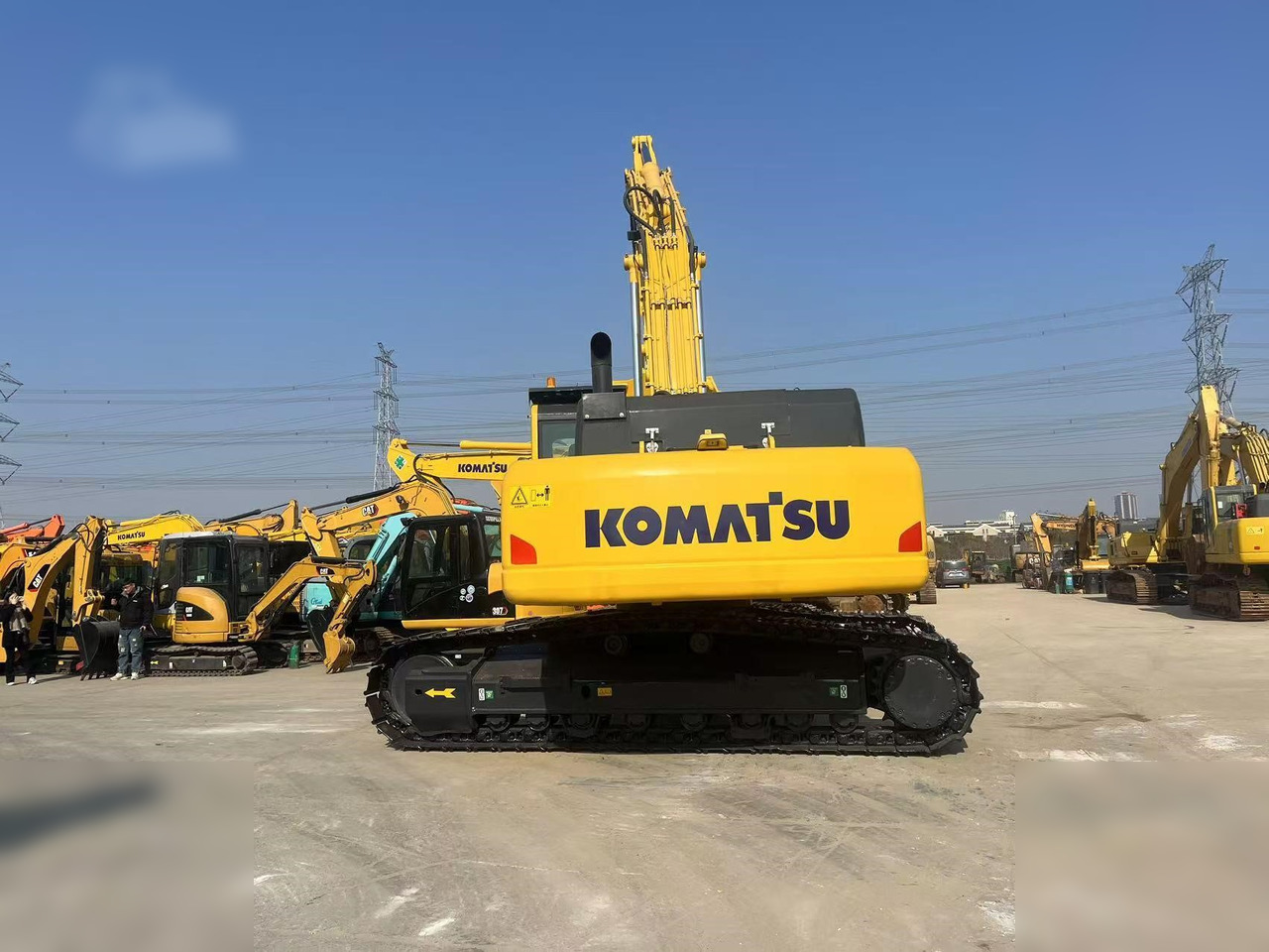 KOMATSU PC400-8R - حفار زاحف: صورة 3 KOMATSU PC400-8R - حفار زاحف: صورة 3