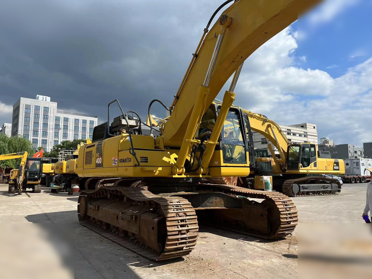 KOMATSU PC400-8 - حفار زاحف: صورة 3 KOMATSU PC400-8 - حفار زاحف: صورة 3