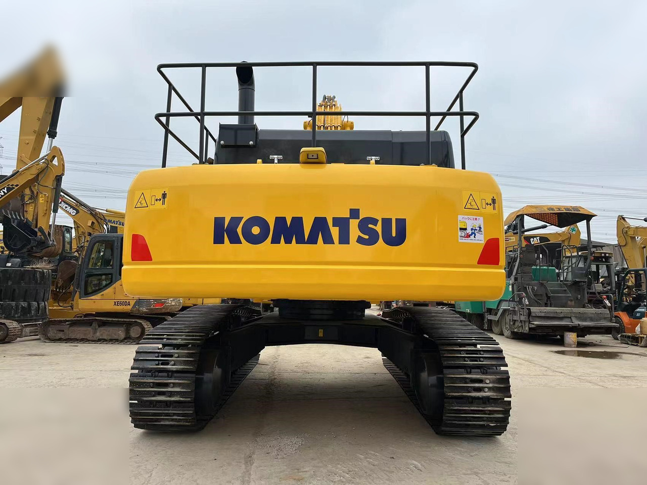 KOMATSU PC450-8 - حفار زاحف: صورة 3 KOMATSU PC450-8 - حفار زاحف: صورة 3