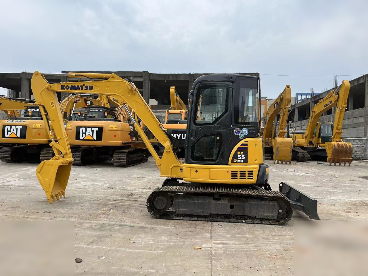 KOMATSU PC55MR-2 - حفار صغير: صورة 2 KOMATSU PC55MR-2 - حفار صغير: صورة 2