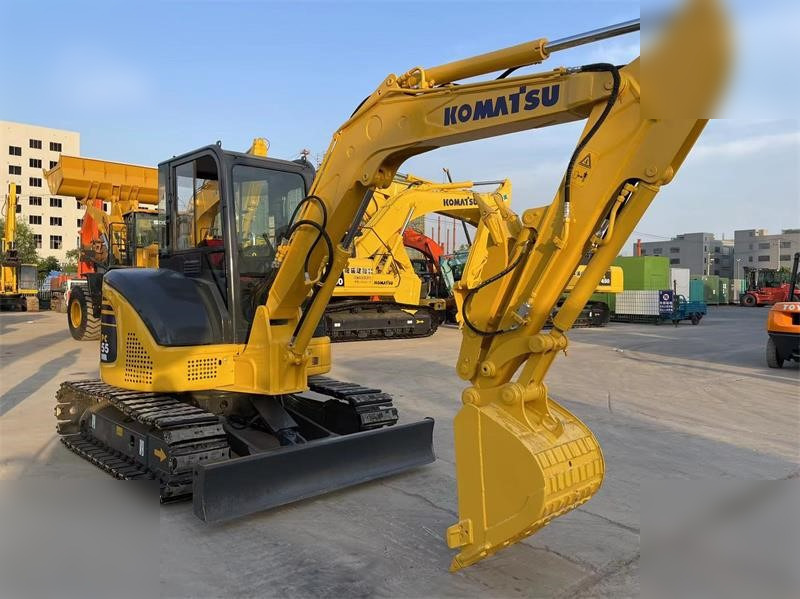 حفار صغير KOMATSU PC55MR-2: صورة 10