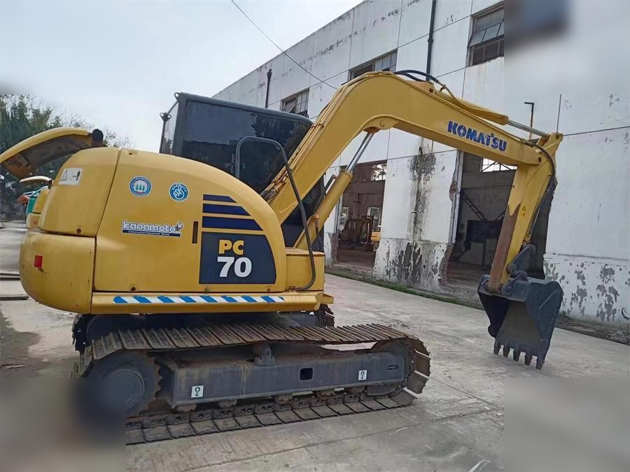 KOMATSU PC70-8 - حفار زاحف: صورة 1 KOMATSU PC70-8 - حفار زاحف: صورة 1