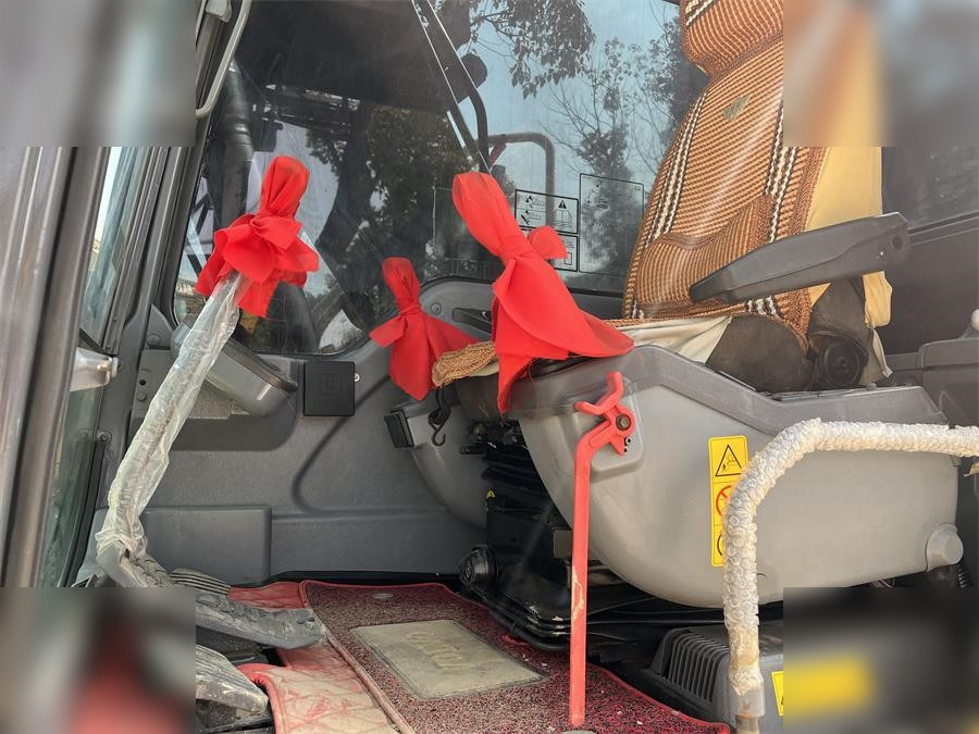 VOLVO EC140DL - حفار زاحف: صورة 3 VOLVO EC140DL - حفار زاحف: صورة 3