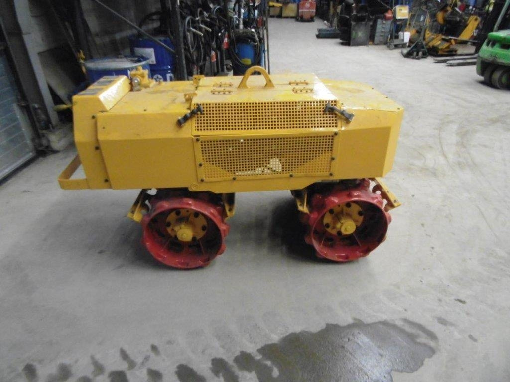 Wacker Lerpackningsvält WDH 86/110 1400 kg - بكرة أسطوانية صغيرة: صورة 2 Wacker Lerpackningsvält WDH 86/110 1400 kg - بكرة أسطوانية صغيرة: صورة 2