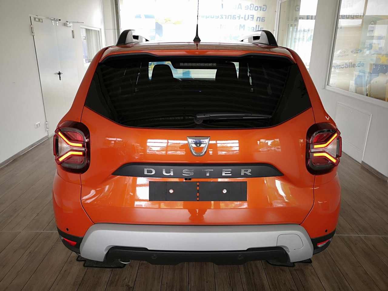 Dacia Duster Prestige Tce 130*KLIMA*SHZ*R-KAM*DAB*NAVI - سيارة دفع رباعي: صورة 5 Dacia Duster Prestige Tce 130*KLIMA*SHZ*R-KAM*DAB*NAVI - سيارة دفع رباعي: صورة 5