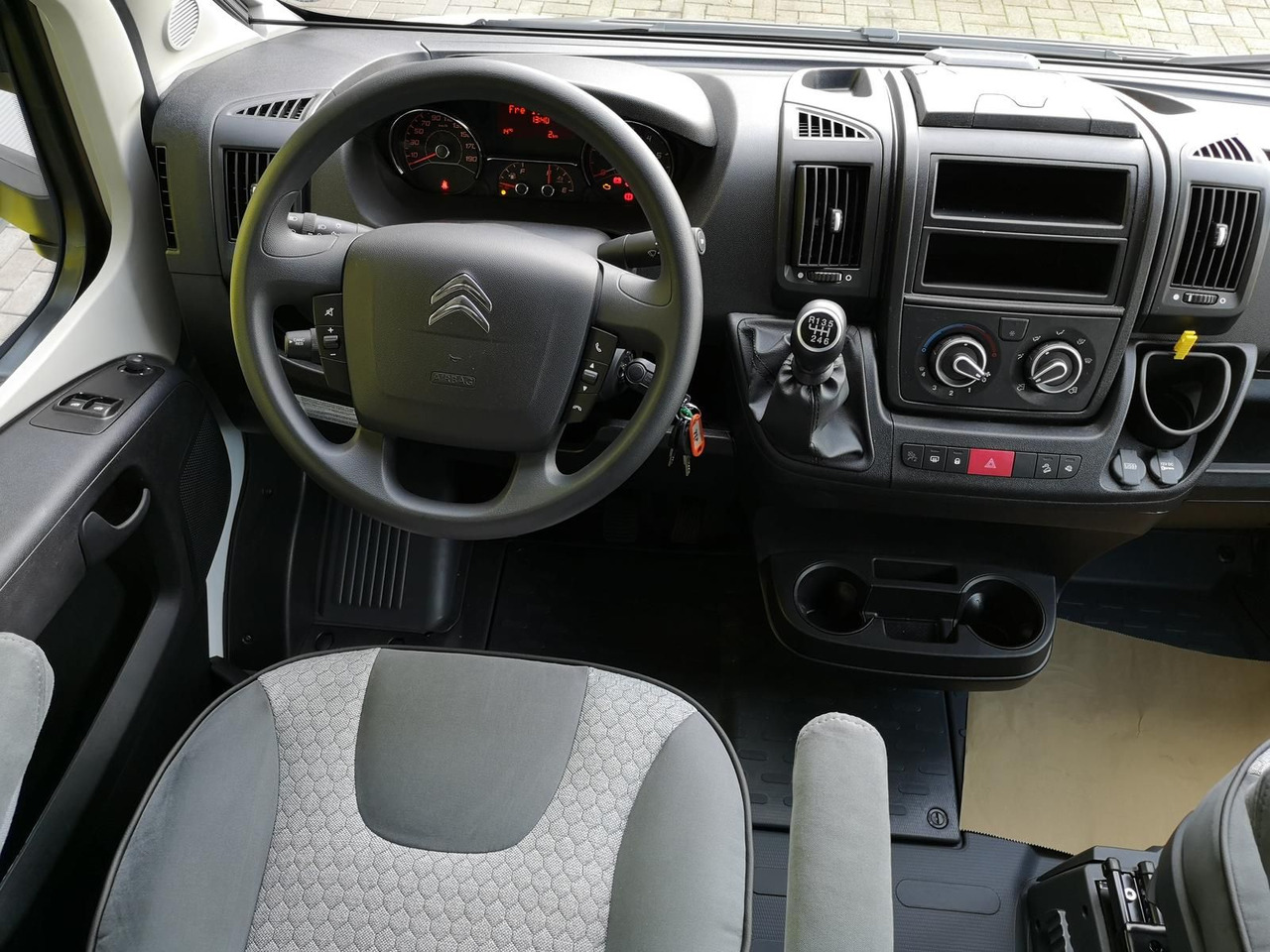 موتر هوم شبه متكامل Hobby Optima T65 HFL ONTOUR *165PS*DACHKLIMA*MARKISE*: صورة 26