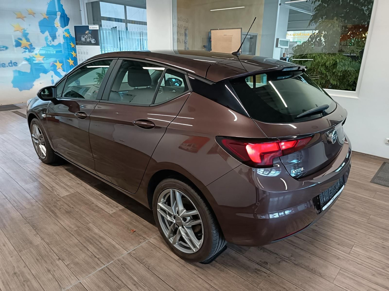 Opel Astra K Lim. 1,0 TURBO 77 kW*TEMP*KLIMA*PDC*SHZ* - سيدان: صورة 4 Opel Astra K Lim. 1,0 TURBO 77 kW*TEMP*KLIMA*PDC*SHZ* - سيدان: صورة 4