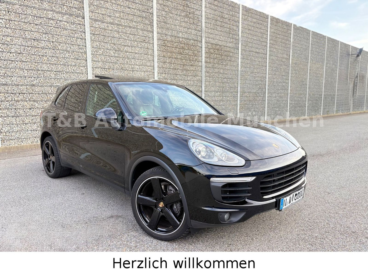 Porsche Cayenne Diesel*Panorama*BOSE*Kamera*PDLS*21Zoll* - سيارة دفع رباعي: صورة 5 Porsche Cayenne Diesel*Panorama*BOSE*Kamera*PDLS*21Zoll* - سيارة دفع رباعي: صورة 5