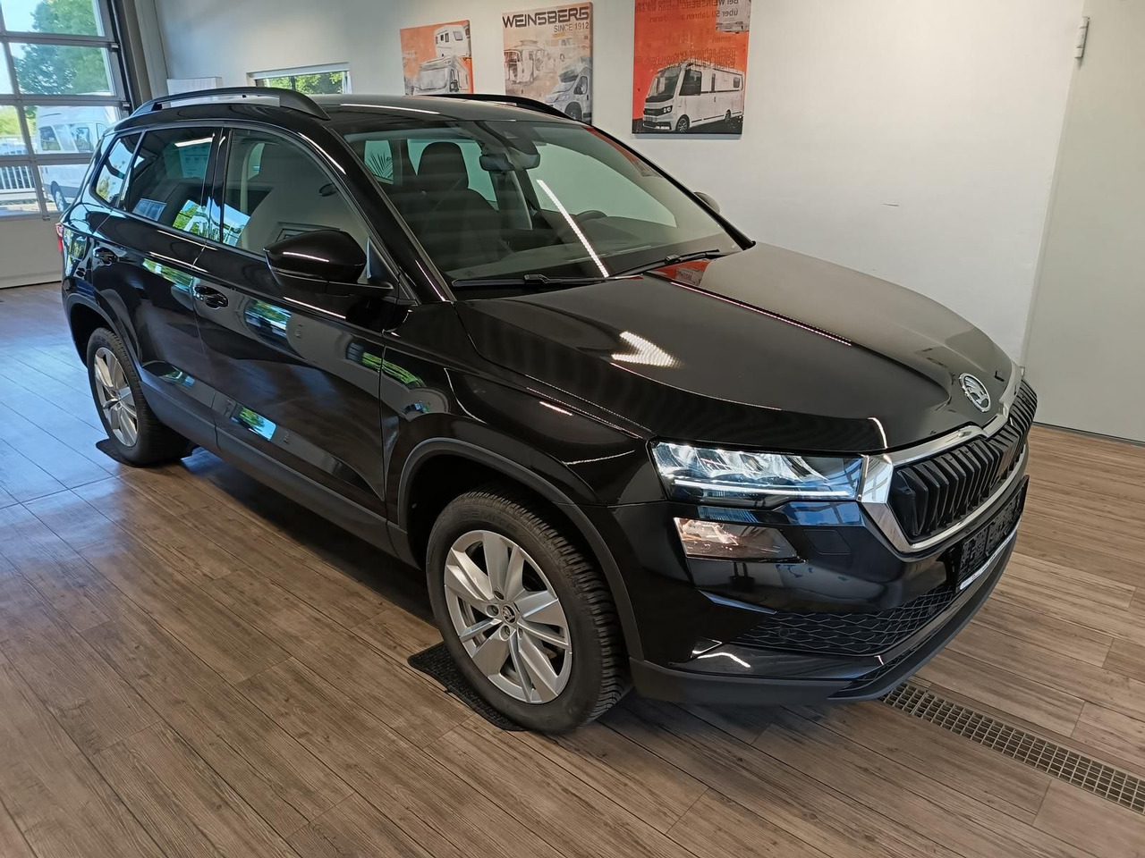 Skoda Karoq Selection 1,5TSI*NAVI*AHK-VORBER*LED*R-KAM - سيارة دفع رباعي: صورة 3 Skoda Karoq Selection 1,5TSI*NAVI*AHK-VORBER*LED*R-KAM - سيارة دفع رباعي: صورة 3