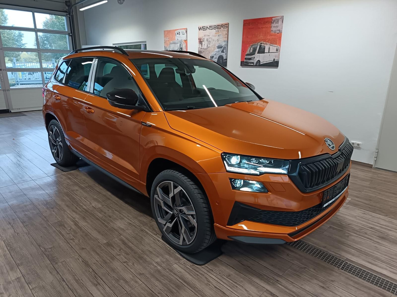Skoda Karoq Sportline 2,0 TDI DSG 4x4*AHK*PSD*STD.HZG* - سيارة دفع رباعي: صورة 3 Skoda Karoq Sportline 2,0 TDI DSG 4x4*AHK*PSD*STD.HZG* - سيارة دفع رباعي: صورة 3
