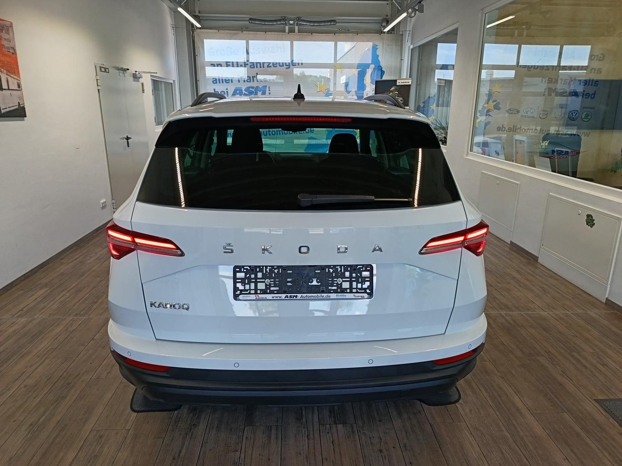 Skoda Karoq Style 1,5TSI DSG*AHK-VORBER*NAVI*LED*R-KAM - سيارة دفع رباعي: صورة 5 Skoda Karoq Style 1,5TSI DSG*AHK-VORBER*NAVI*LED*R-KAM - سيارة دفع رباعي: صورة 5