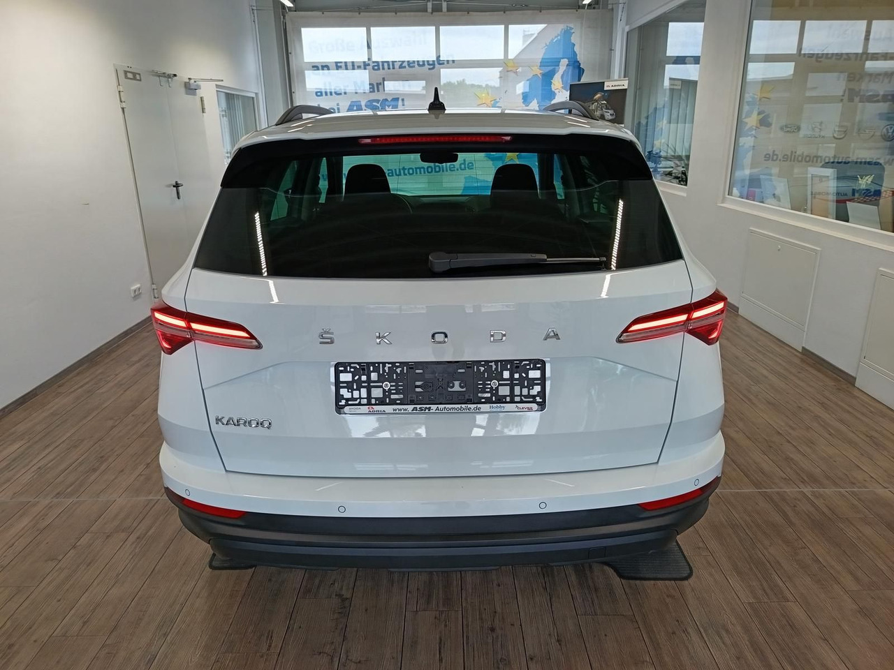 Skoda Karoq Style 1,5TSI DSG*AHK-VORBER*NAVI*LED*R-KAM - سيارة دفع رباعي: صورة 5 Skoda Karoq Style 1,5TSI DSG*AHK-VORBER*NAVI*LED*R-KAM - سيارة دفع رباعي: صورة 5