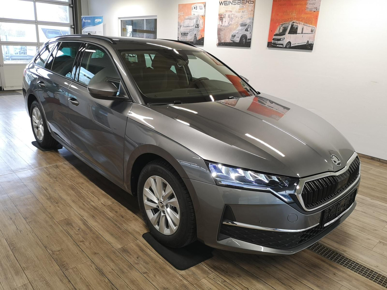 Skoda Octavia Combi Selection DSG*R-KAM*LED*DAB*2xPDC* - سيارة: صورة 2 Skoda Octavia Combi Selection DSG*R-KAM*LED*DAB*2xPDC* - سيارة: صورة 2